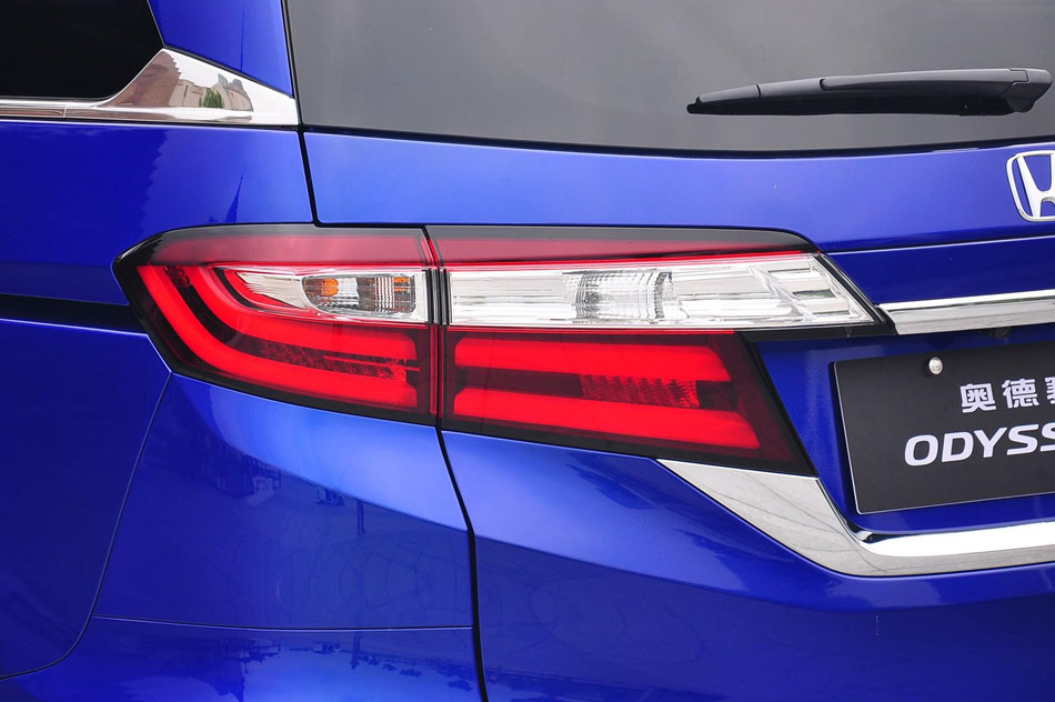 2018 2.4L  ϸ