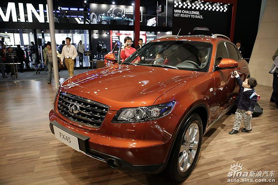 INFINITI FX