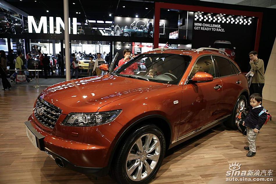 INFINITI FX