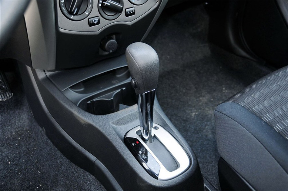 2013  1.6XL CVT ʰ 