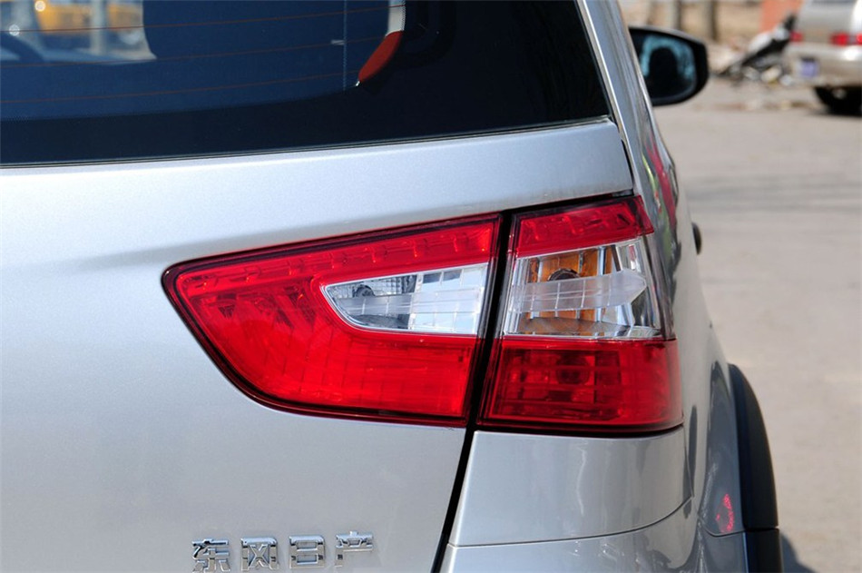 2013  1.6XL CVT ʰ 