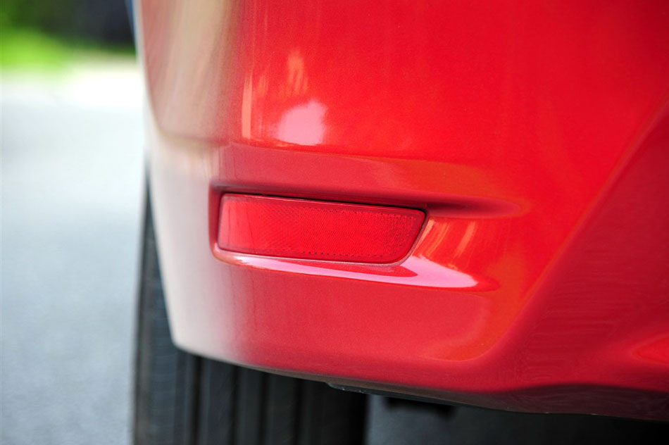 2014 1.6L ֶGLX-i  
