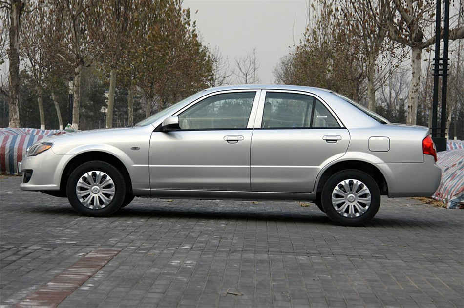  2012 1.5L MT Ӣ 