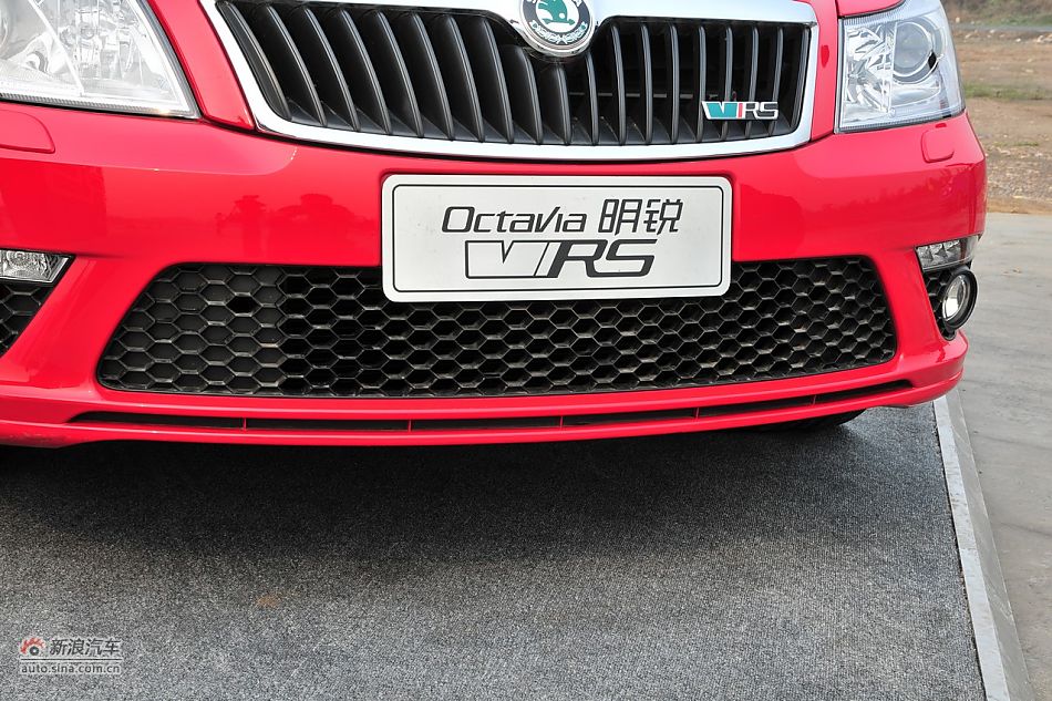2010RS 2.0TSI+6DSG