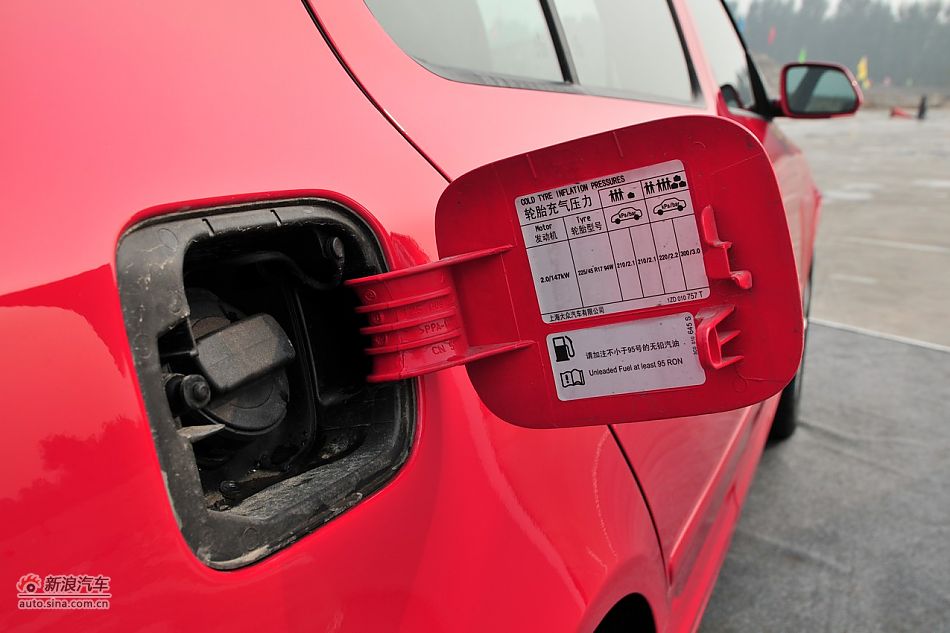 2010RS 2.0TSI+6DSG