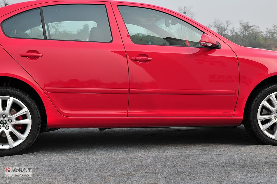 2010RS 2.0TSI+6DSG