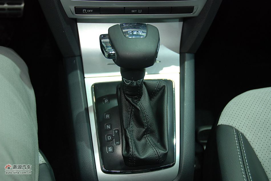 2010RS