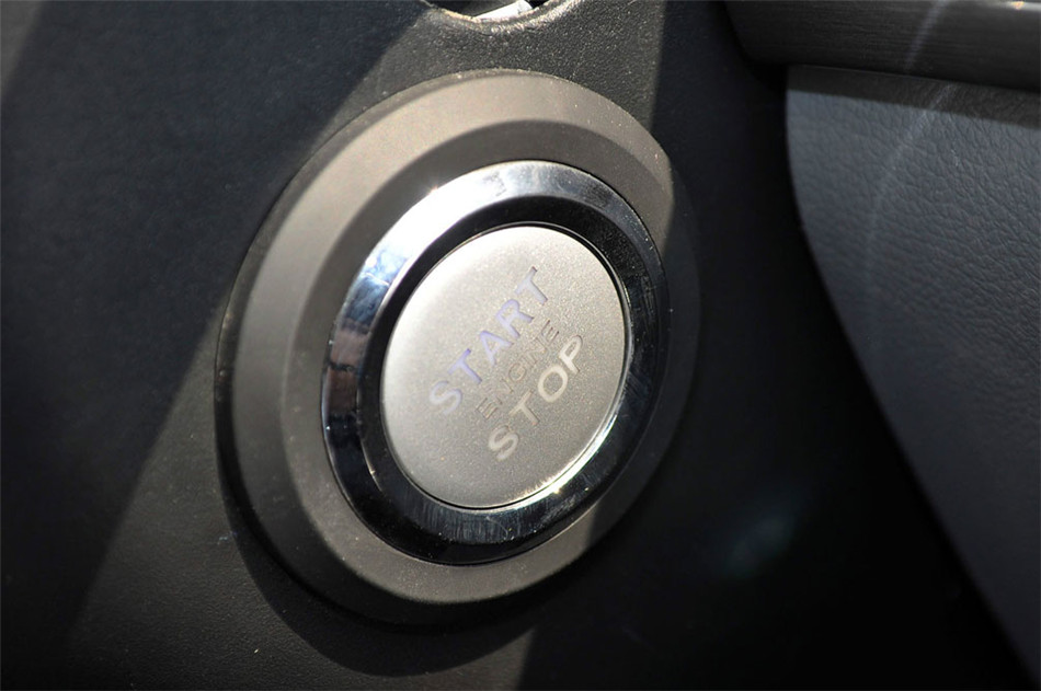 2013 2.0L MT ݽܰ 