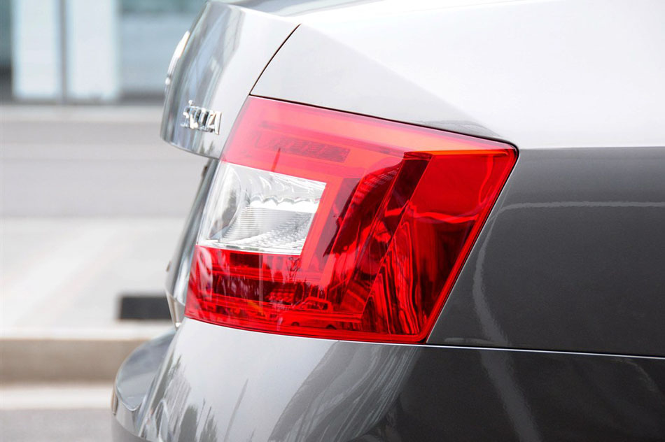 2015 1.6L ֶݽܰ 