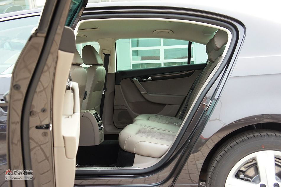 2011B7L