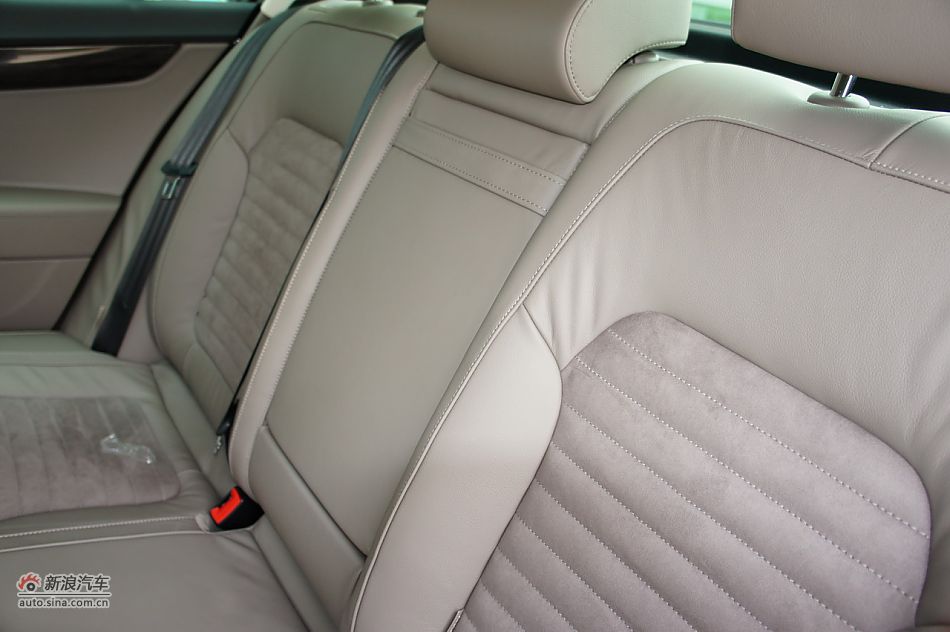 2011B7L