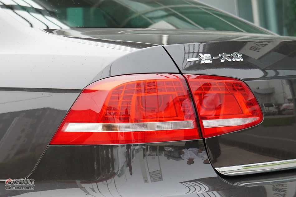 2011B7L