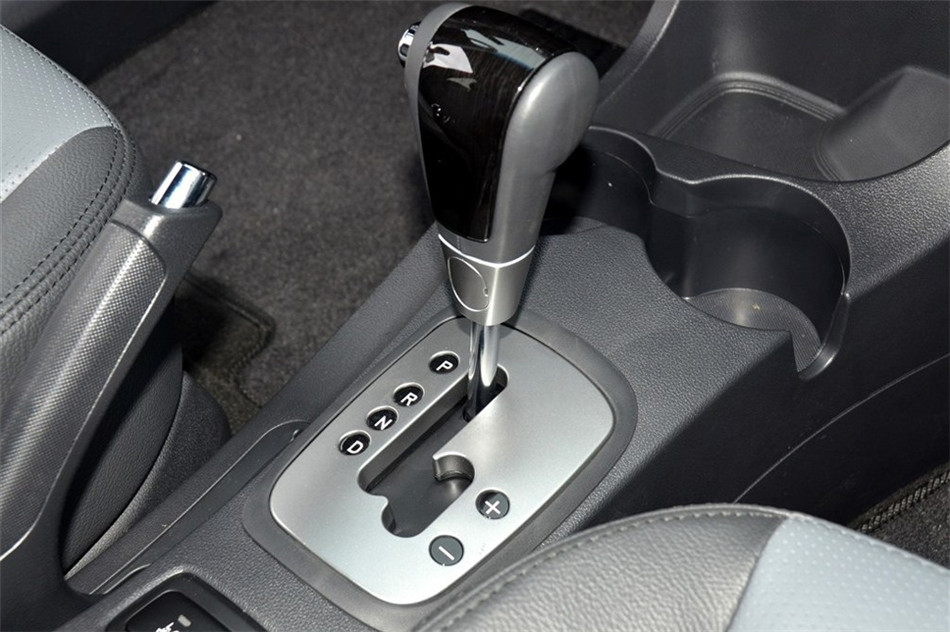ʨ 2013 2.0L  AT Premium ϸ