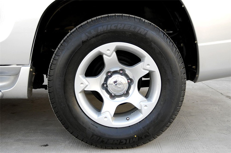 2.4L  MT  