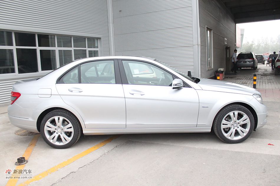 2010C260 CGI