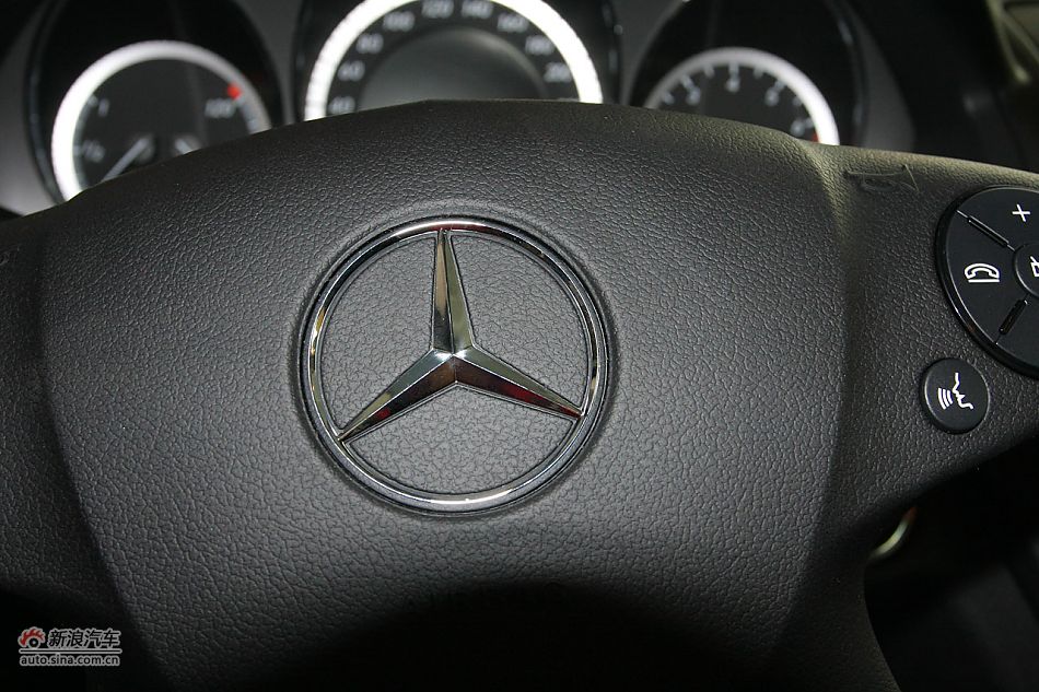 2010C260 CGI˶