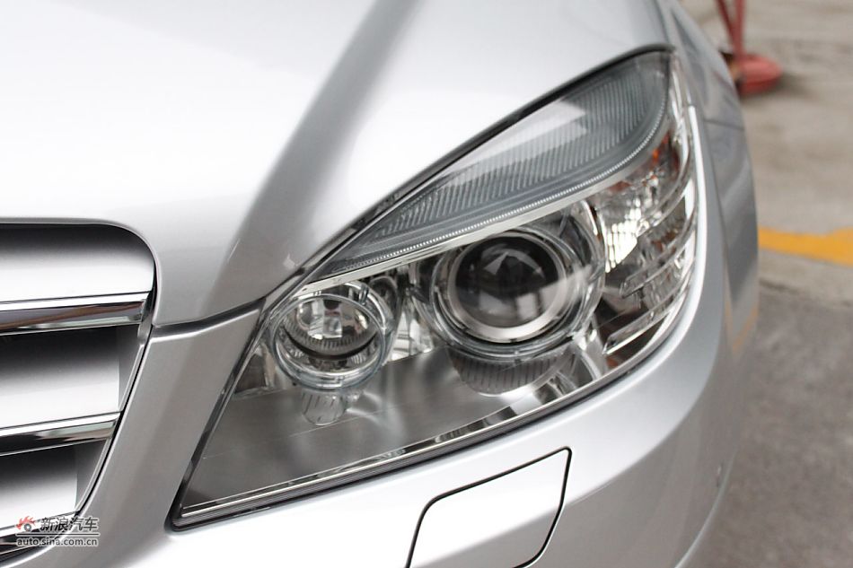 2010C260 CGI