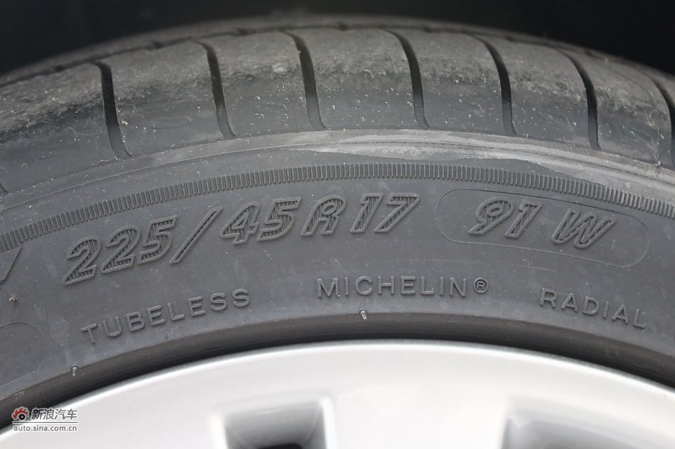 2010C260 CGI
