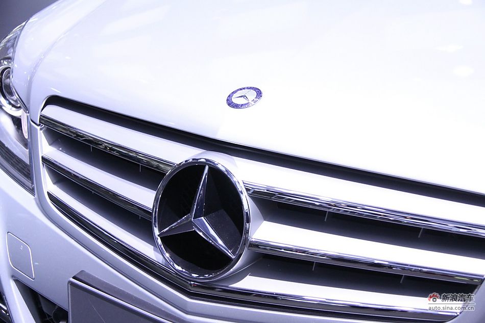 C300