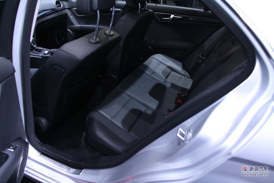 C300