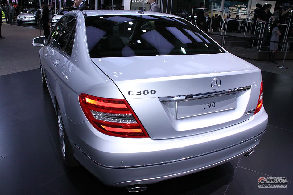 C300