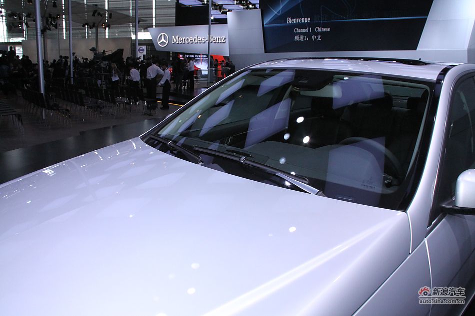 C300