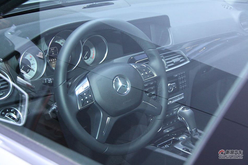 C300