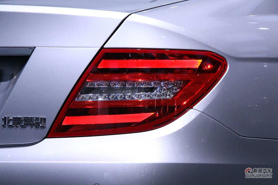 C300