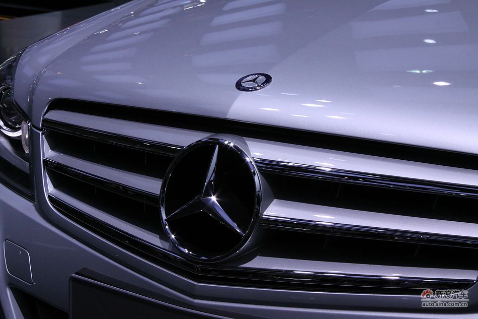 C300