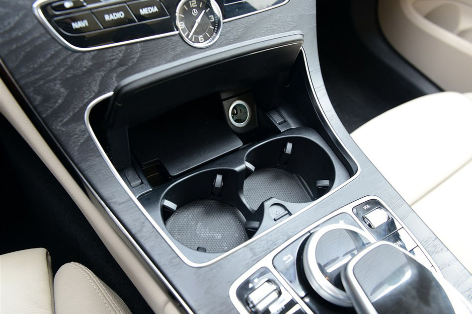 2015 C 260 L ˶ 