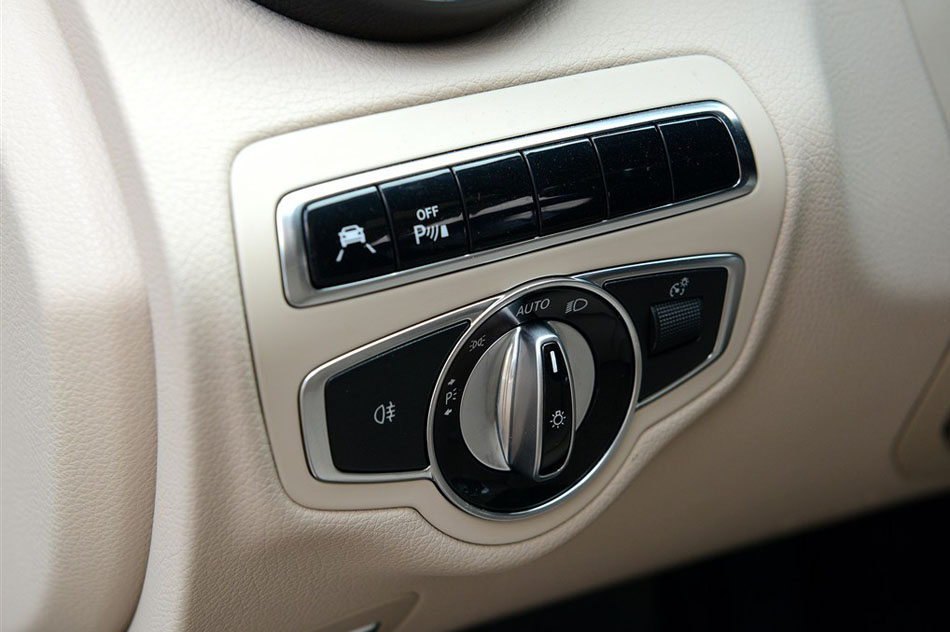 2015 C 260 L ˶ 