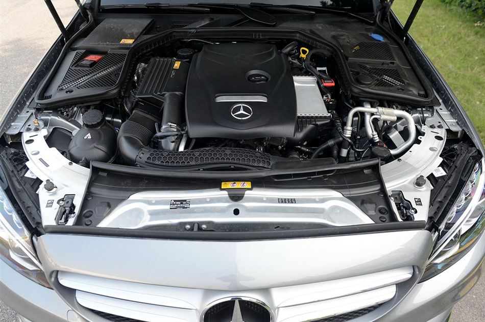 2015 C 260 L ˶ 