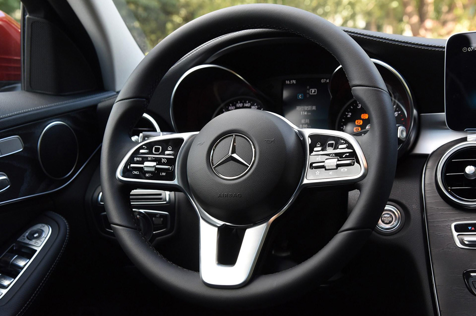 2019 C 260 L ˶ 