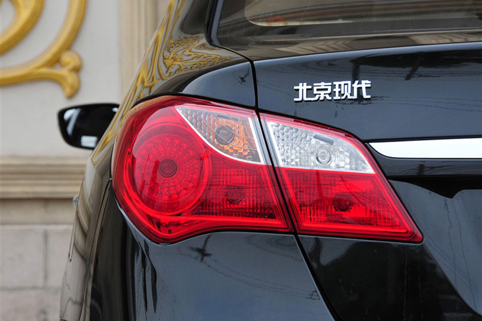 2011ö1.6Lֶ