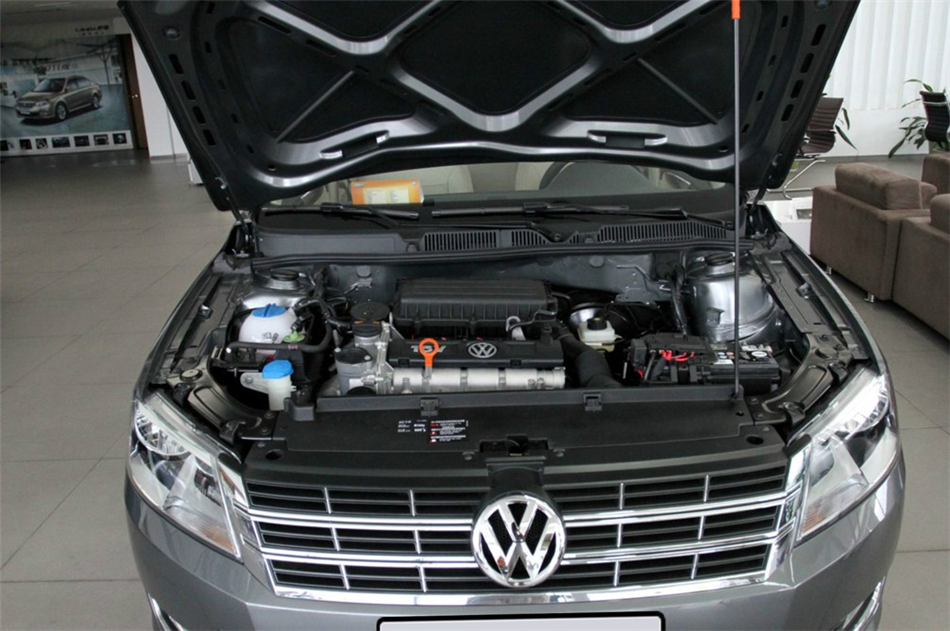 2013  1.6L Զ