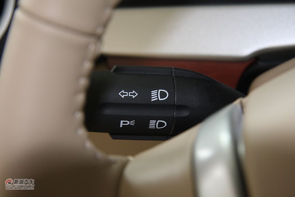 550s 1.8Lֶ
