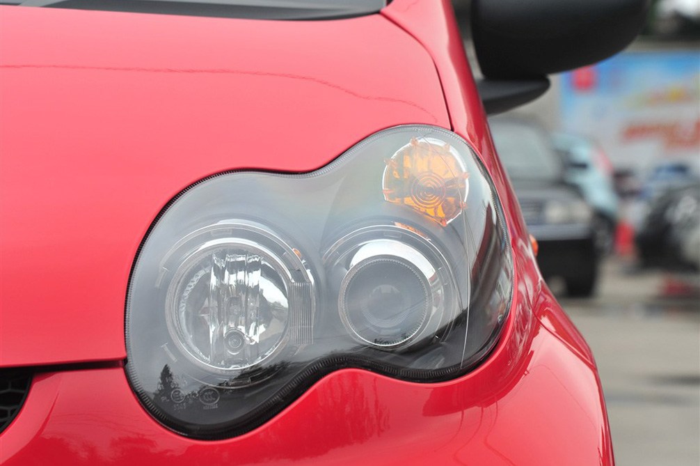 ǵF0 2012 1.0L MT ÿ 