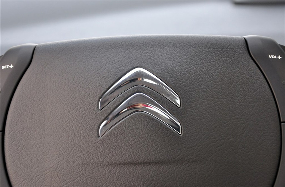  2012 1.6L AT Ʒ  