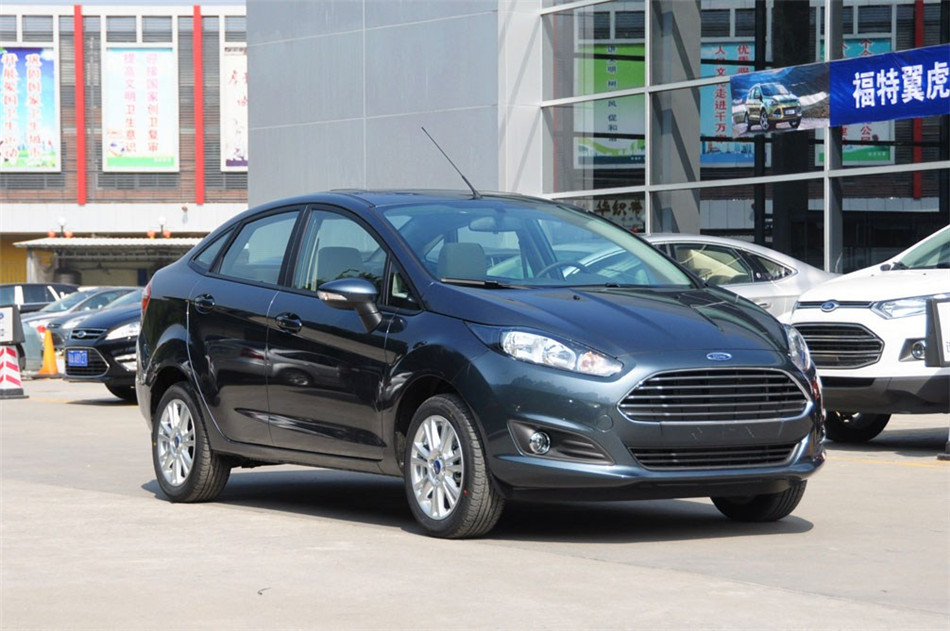  2013 1.5L AT Ʒ 