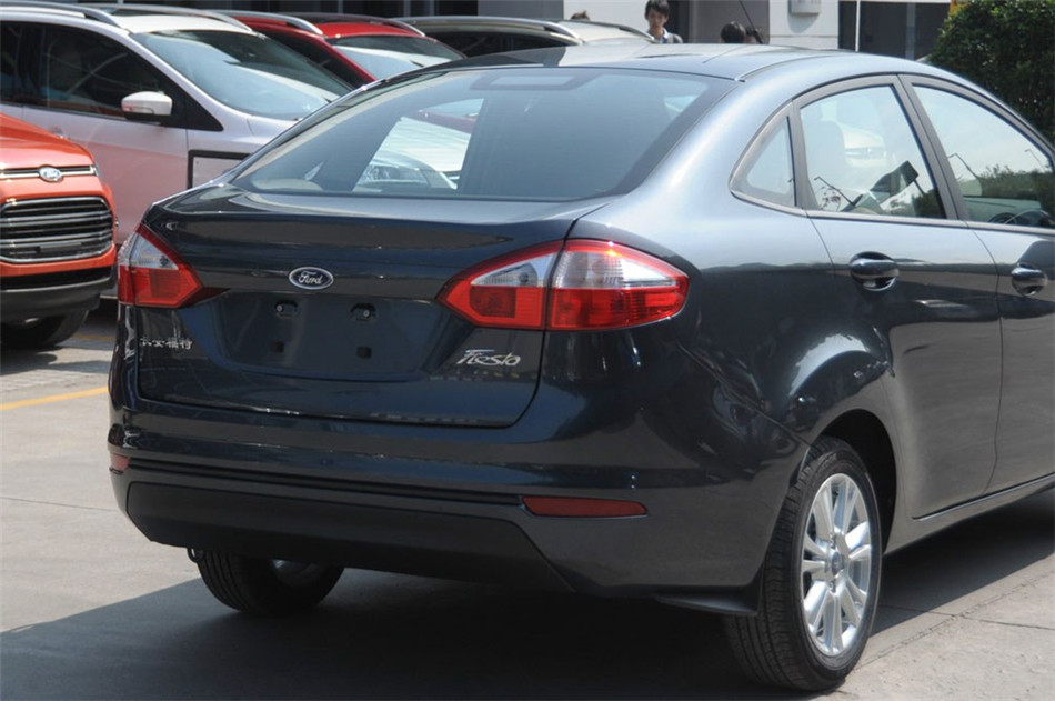  2013 1.5L AT Ʒ 