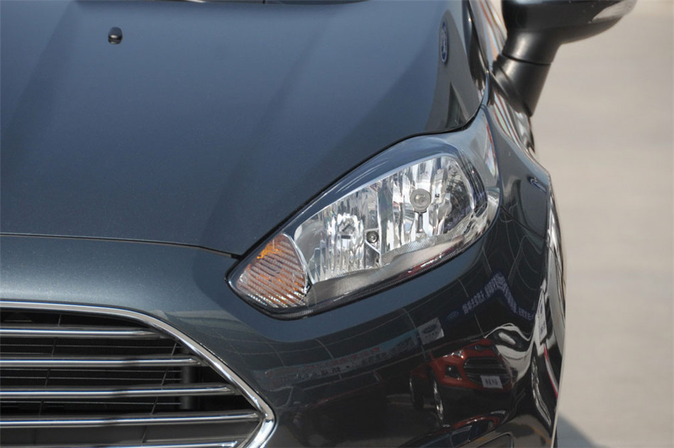  2013 1.5L AT Ʒ 