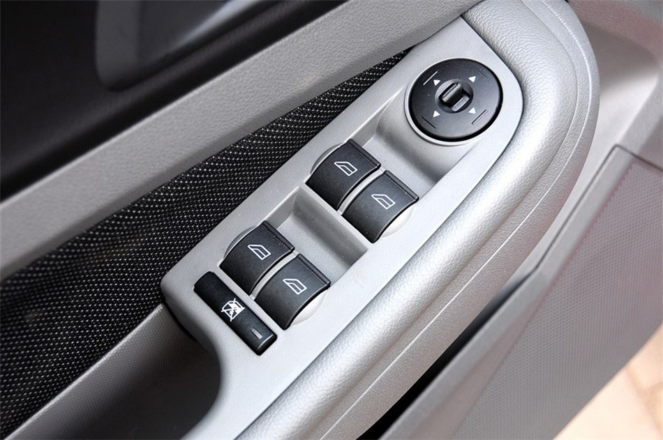  2013 1.8L AT  οռ
