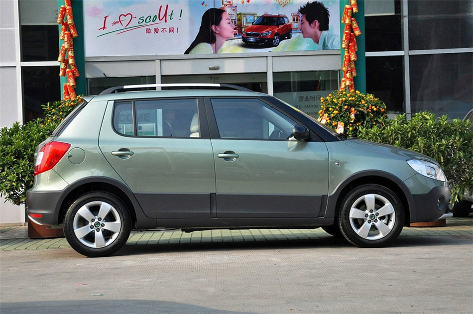 2012 1.6L AT Scout 