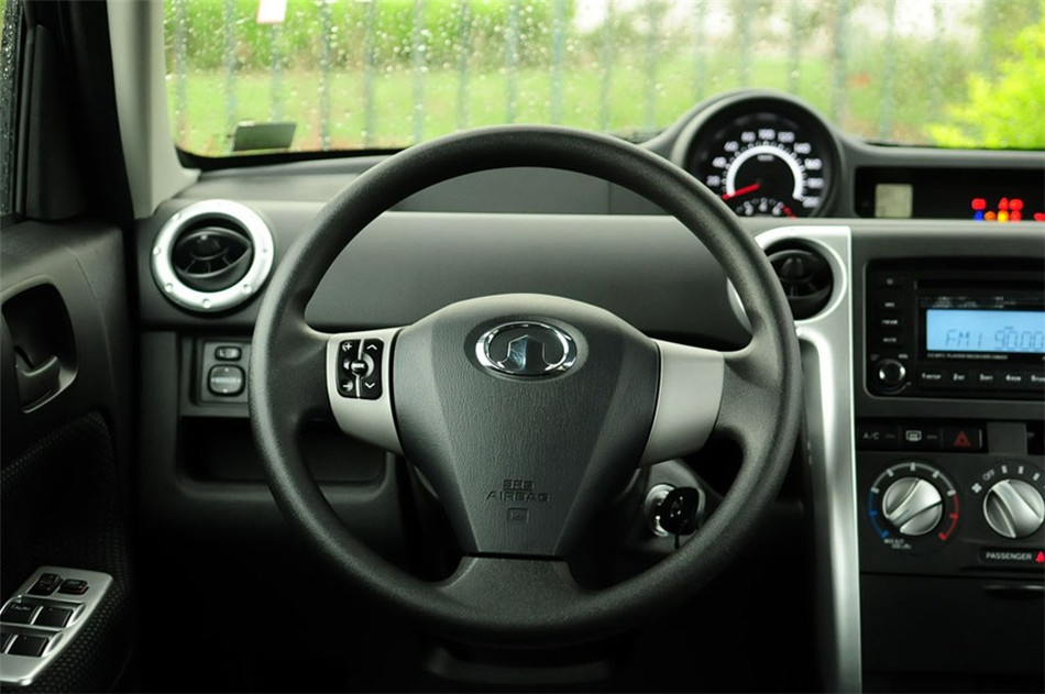  2010 1.5L CVT Ӣ 