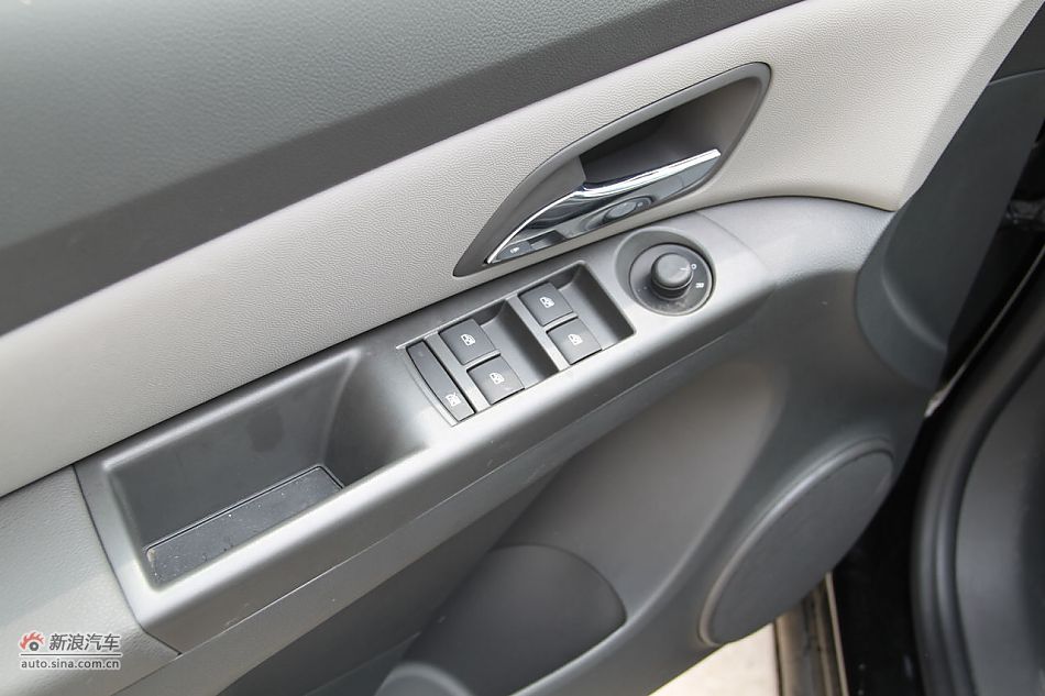 2010³1.6SLذԶ