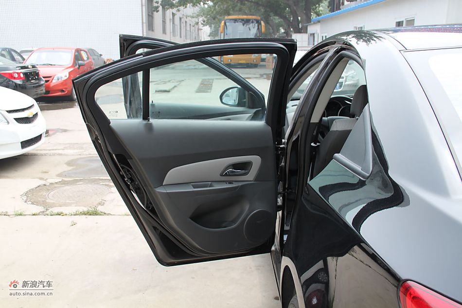 2010³1.6SLذԶ