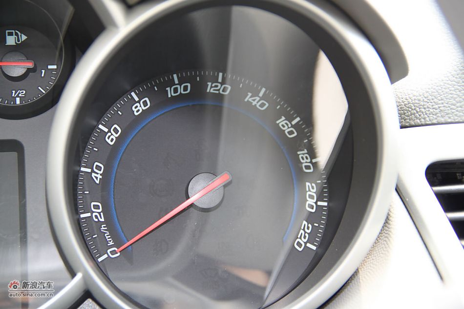 2010³1.6SLذԶ