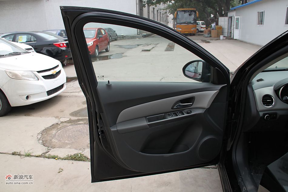 2010³1.6SLذԶ