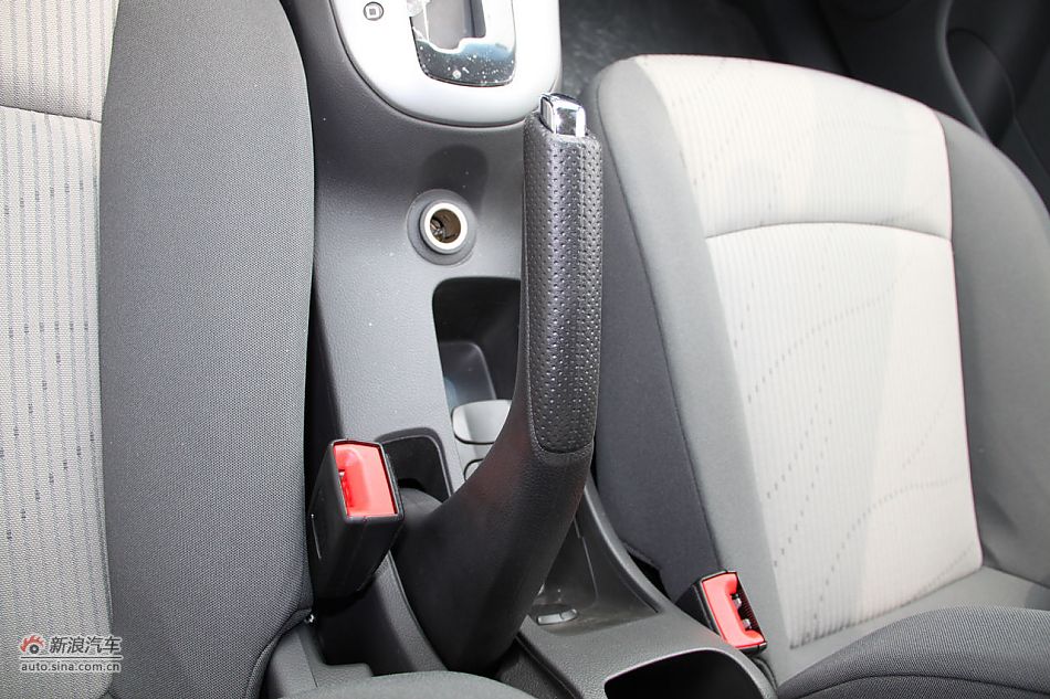 2010³1.6SLذԶ