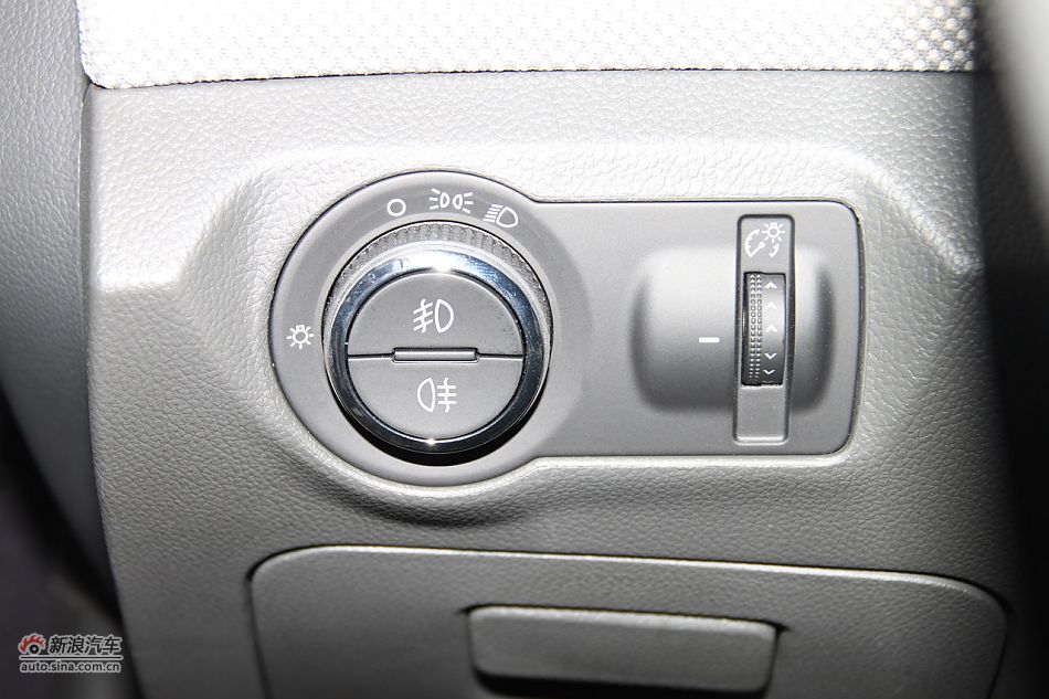 2009³1.8SEԶ